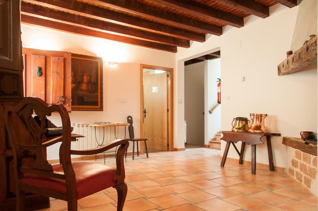 Hotel Rural Princesa Kristina Covarrubias Exteriér fotografie